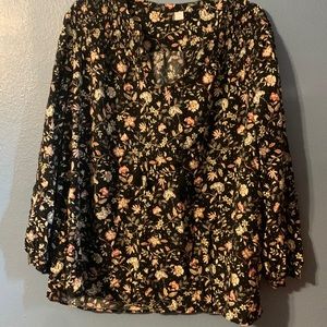 ❤️love this floral top
